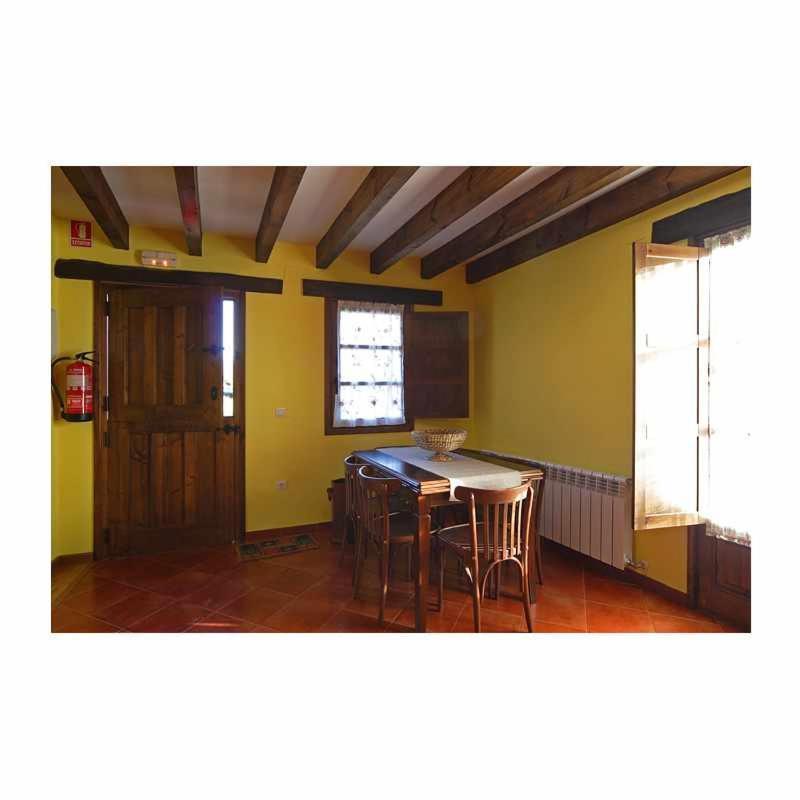 Apartamento La Casa Del Abuelo Justo Minagon Exterior foto